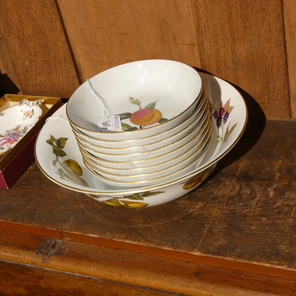 EVESHAM FRUIT SALAD BOWL + 8 DISHES Image 1++