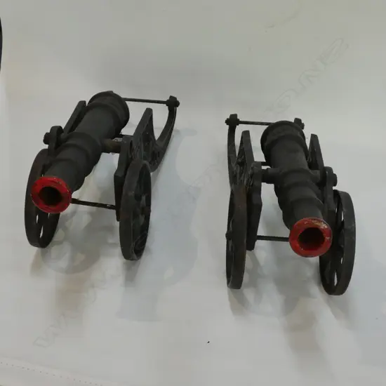 PR OF LG VINTAGE CAST IRON MODEL CANNONS, L. 460MM