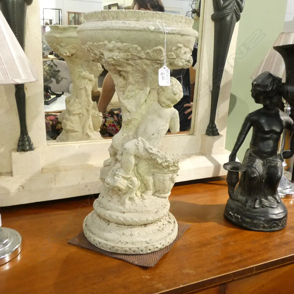 CEMENT BIRD BATH H. 500MM  Image 1++