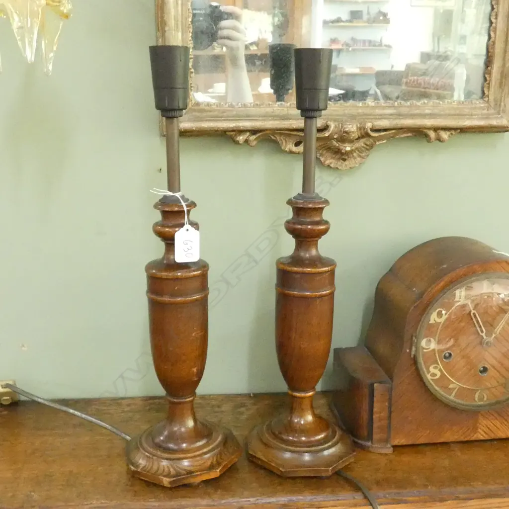 PR OF WOODEN LAMP BASE  H. 404 MM  Image 1++