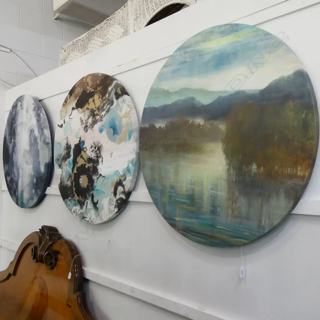 3 ROUND CANVAS ART WORK PRINTS  800 DIA. Image 1++