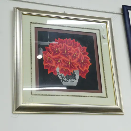 FINE CHINESE SILK EMBROIDERED PICTURE red flowers...