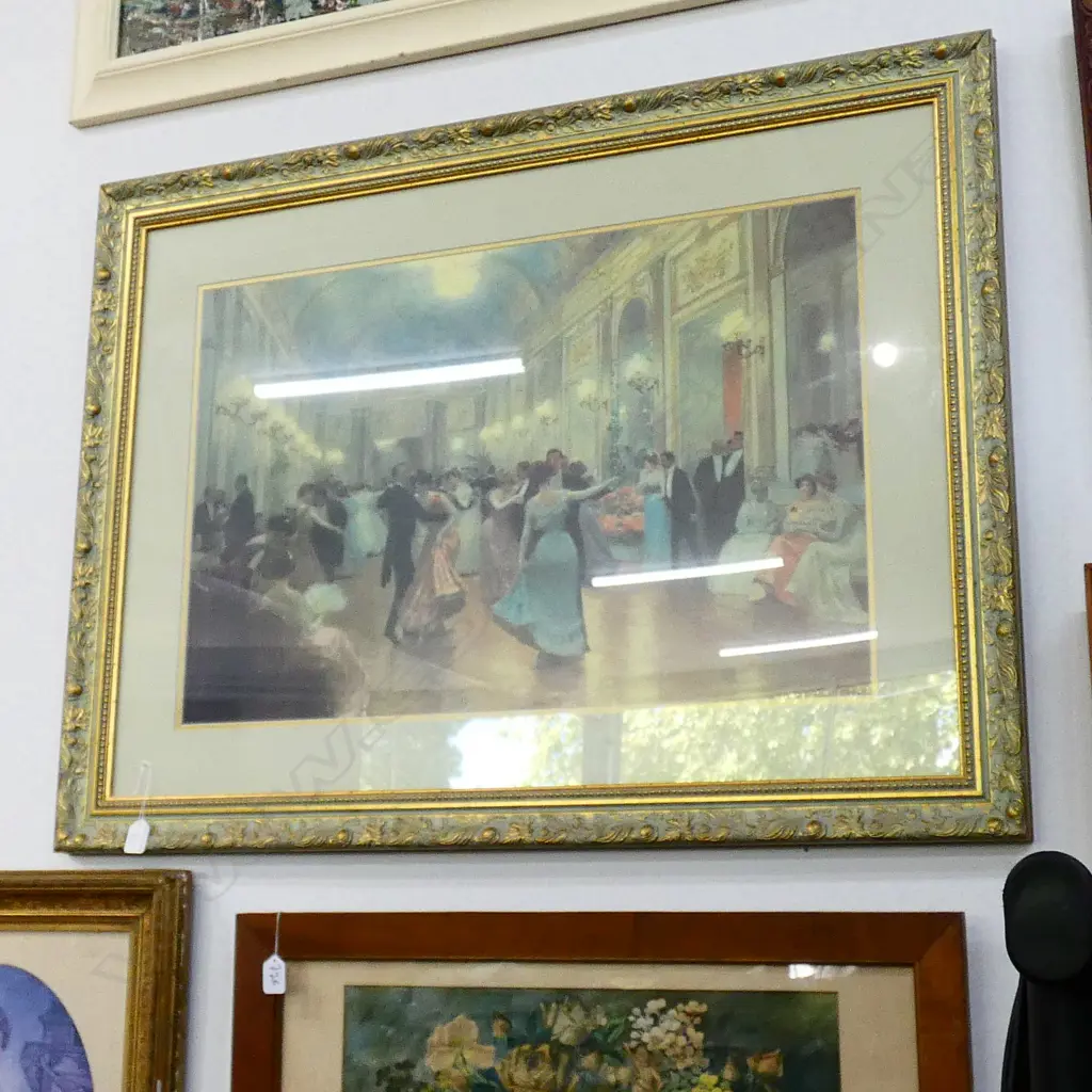 GILT FRAMED PRINT THE BALL Image 1++