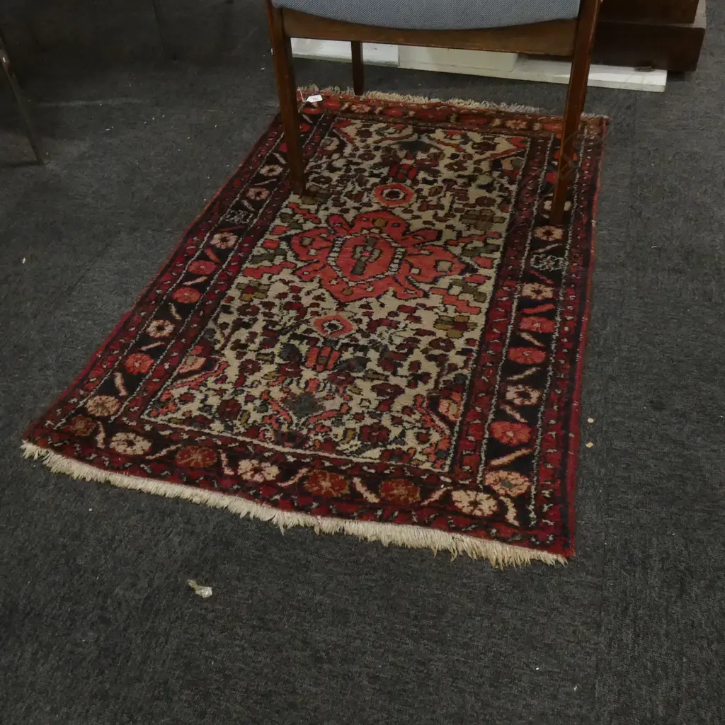 HAND KNOTTED RUG ALL WOOL 1190 X 780MM Image 1++