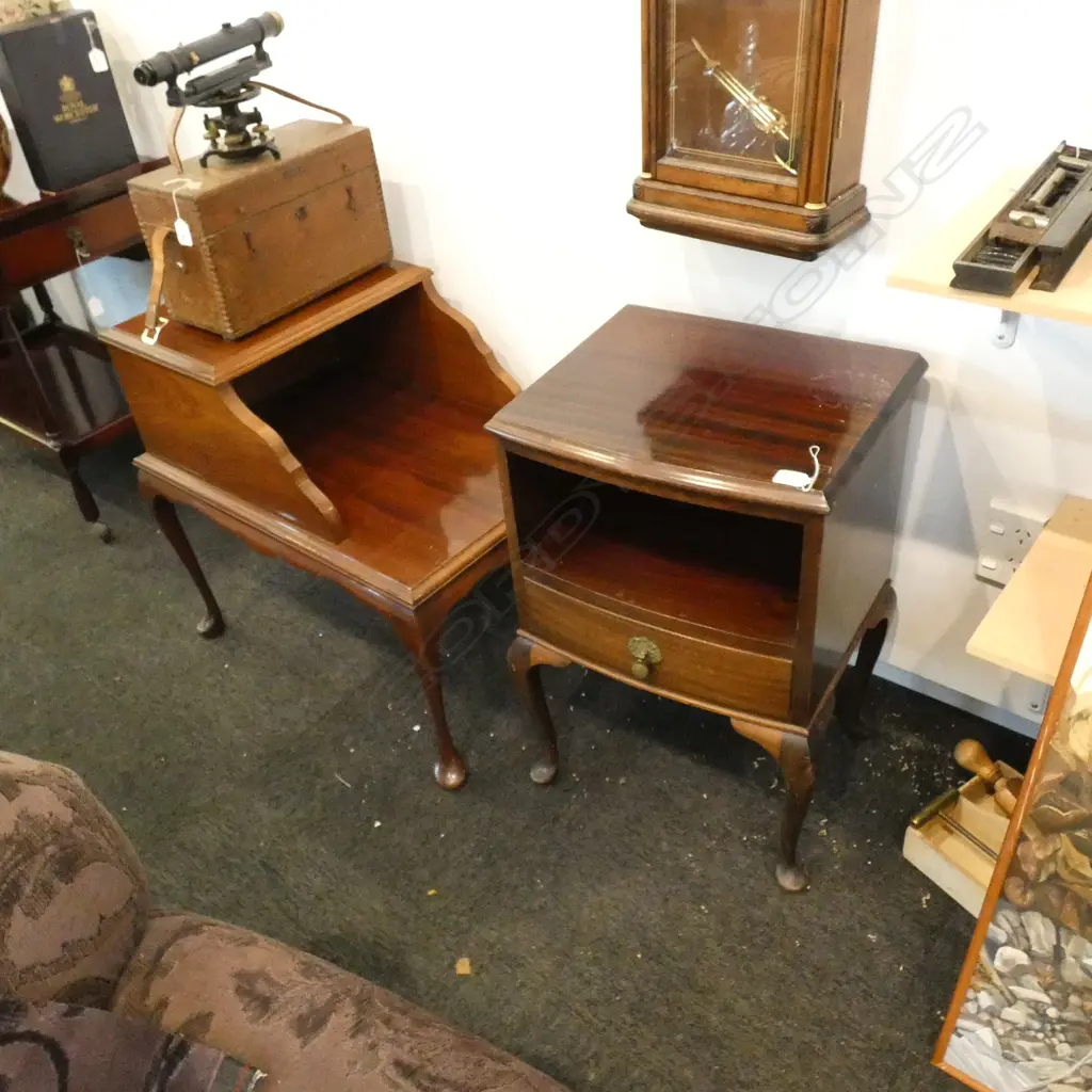 QUEEN ANNE STYLE BED SIDE TABLE & TELEPHONE TABLE  Image 1++