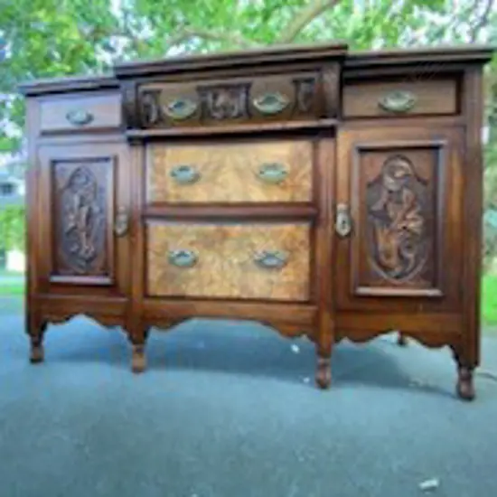 VICTORIAN WALNUT SIDEBOARD CARVED DOORS W.4ft 6in