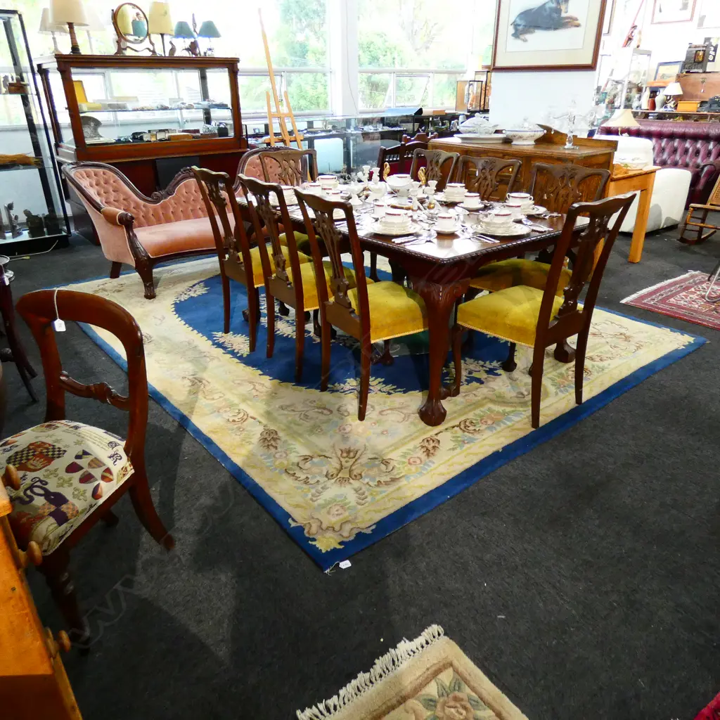 LARGE WOOL RUG  Image 1++