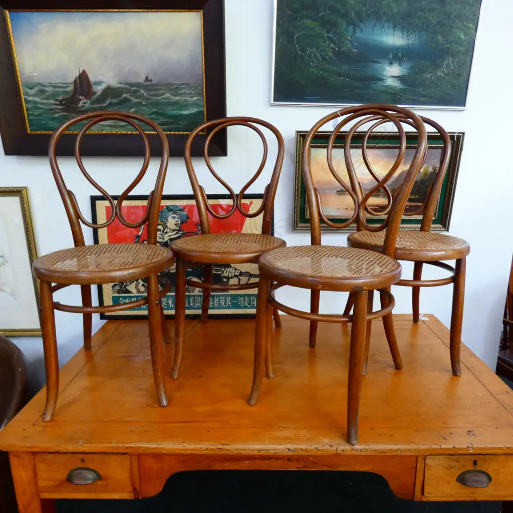 4 BENTWOOD CHAIRS Image 1++