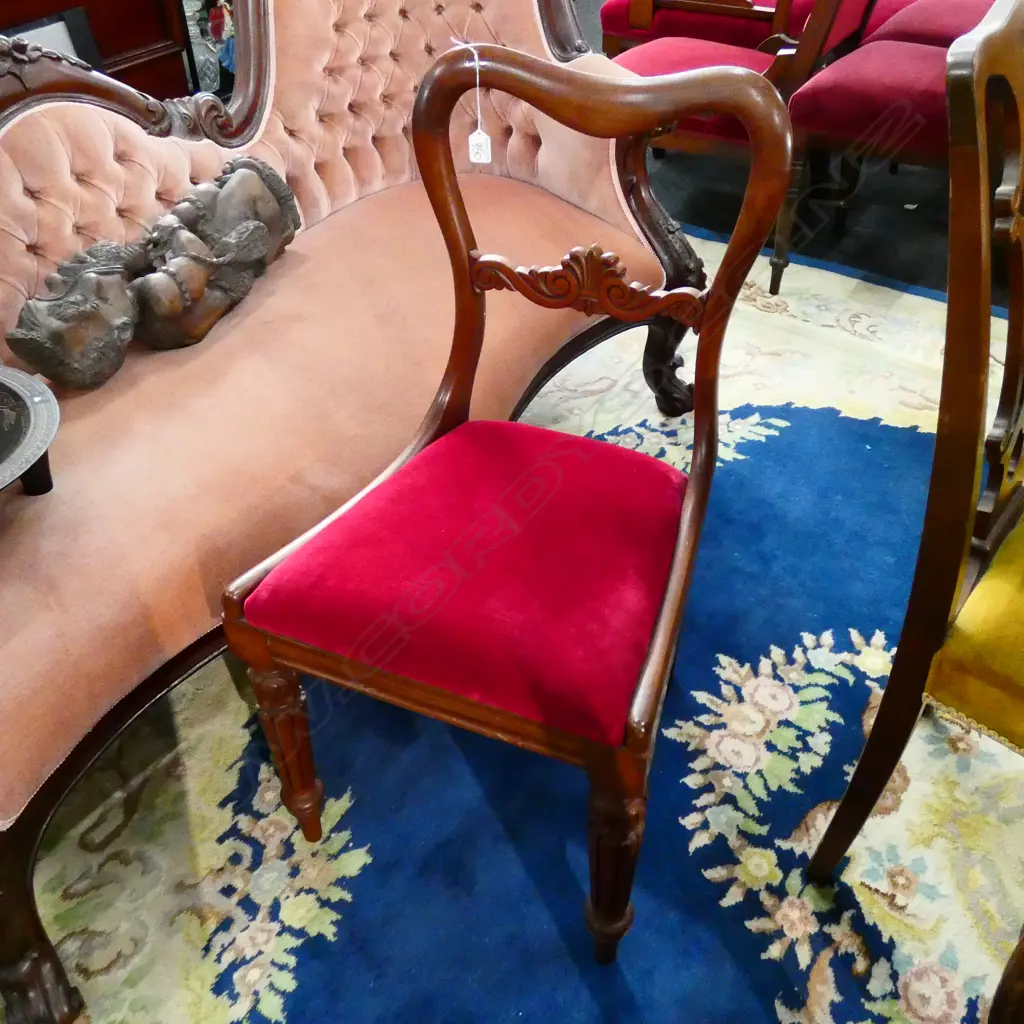 VICT DINING CHAIR Image 1++