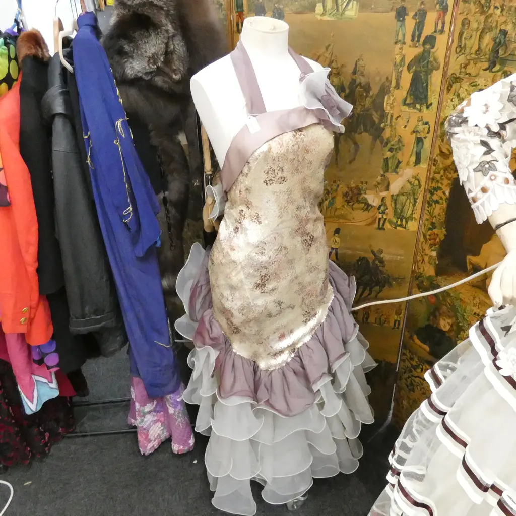 VINKA LUCAS PARIS SEQUIN AND LACE COCKTAIL DRESS Image 1++