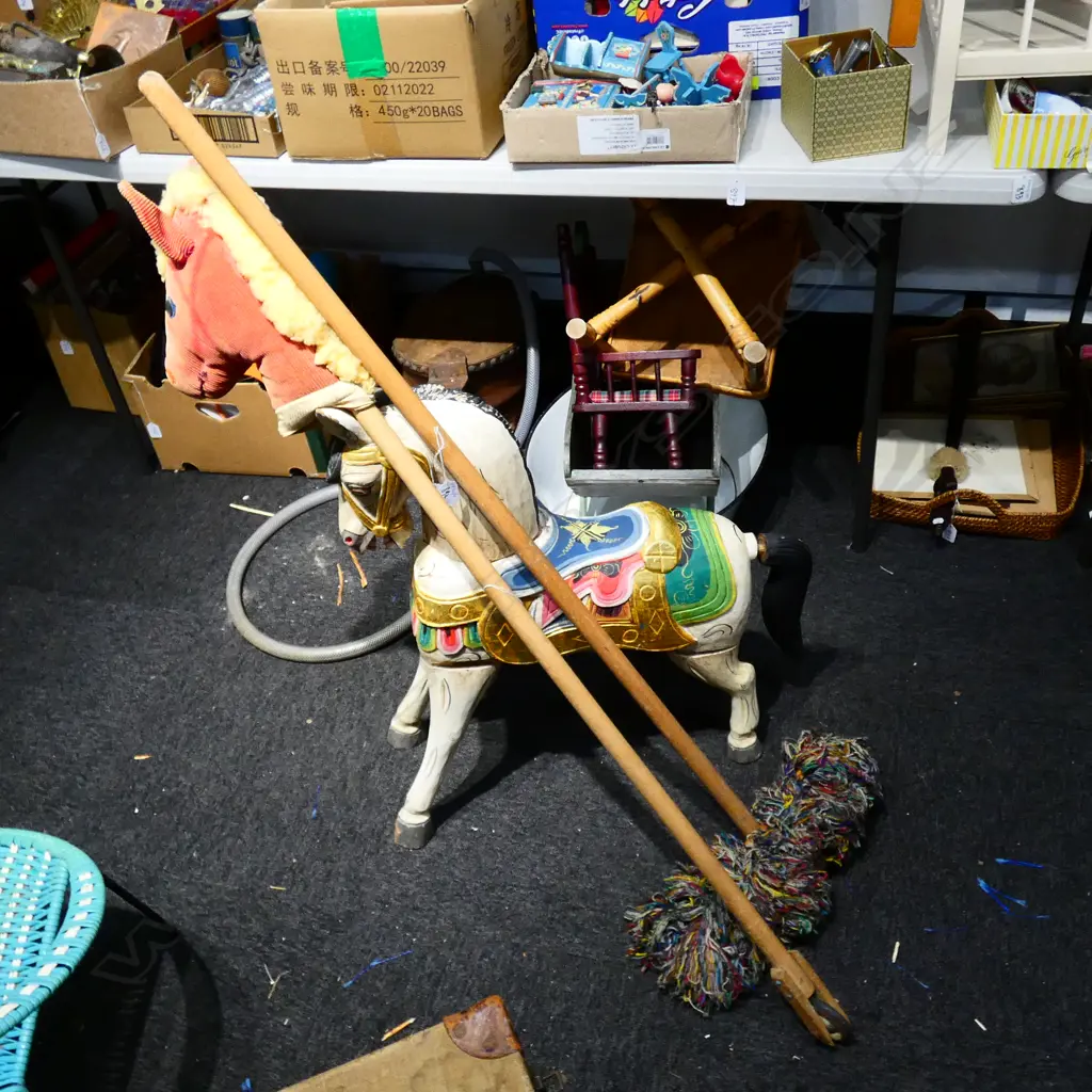 PAINTED WOODEN HORSE SOME DAMAGE VINTAGE MOP+RIDE ON HORSE TOY Image 1++