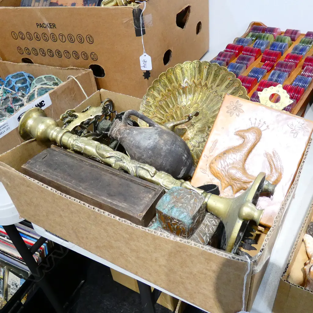BOX LOT ASST. BRASS / BRONZE ITEMS ETC Image 1++