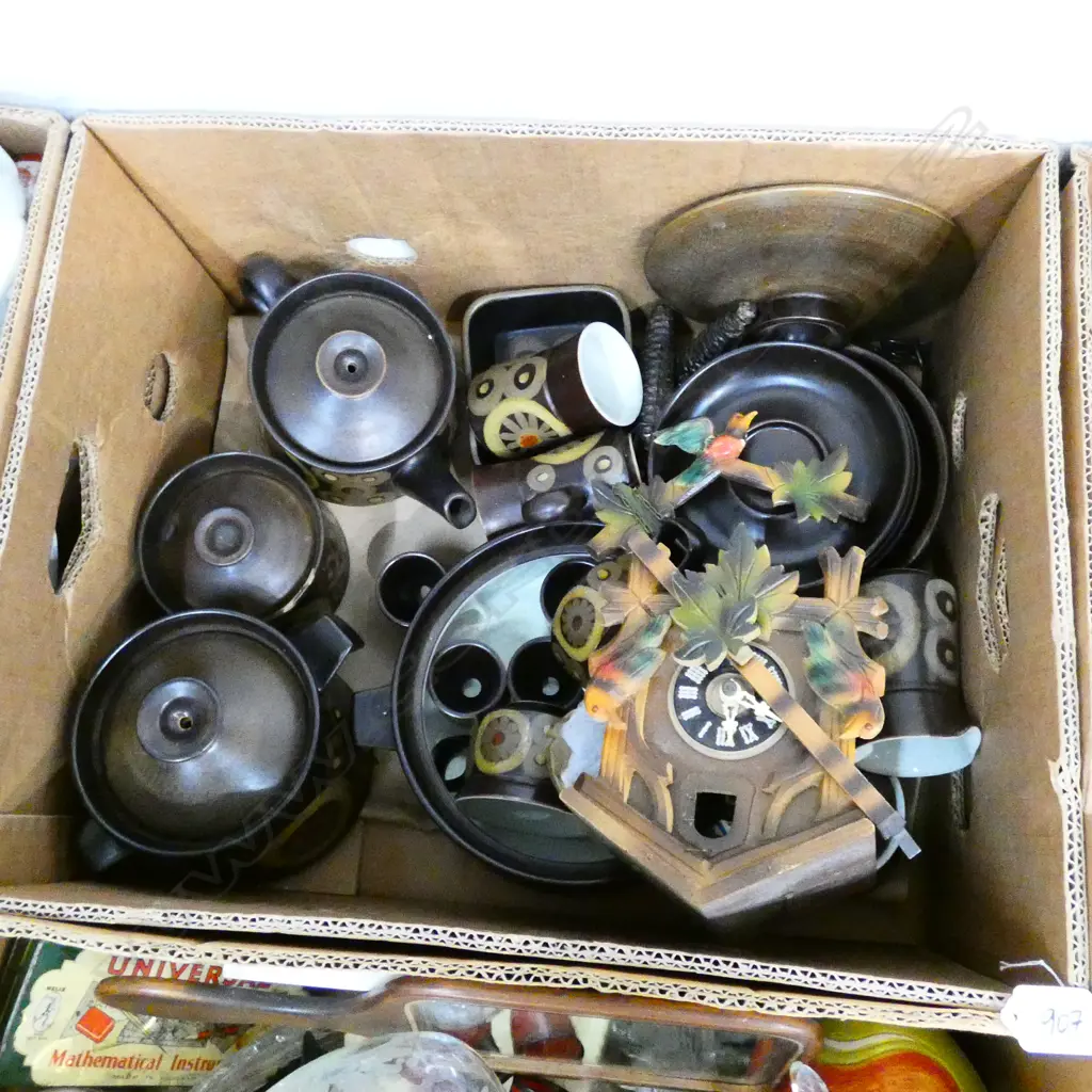 BOX LOT DENBY DINNER SERVICE + CUCKOO CLOCK Image 1++