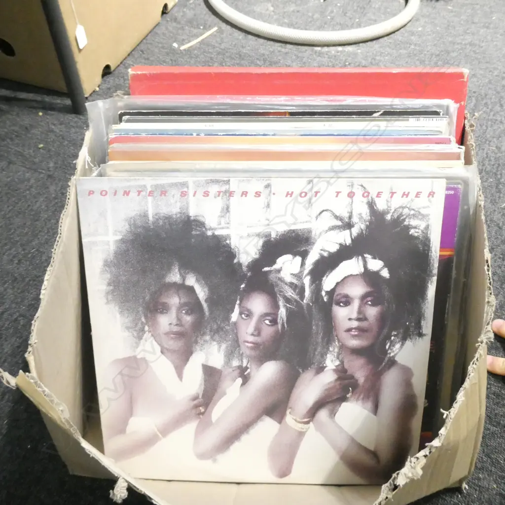 BOX LOT 60'S/70'S RECORDS Image 1++