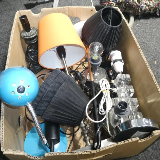 BOX LOT LAMPS; BLUE DESK LAMP, ORANGE SHADE, MARBLE BASE