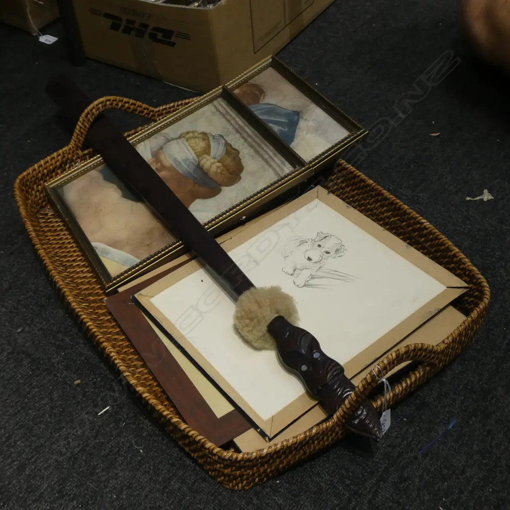 WOVEN BASKET TRAY + PRINTS DOGS & MICHAEANGELO + TAIAHA  Image 1++