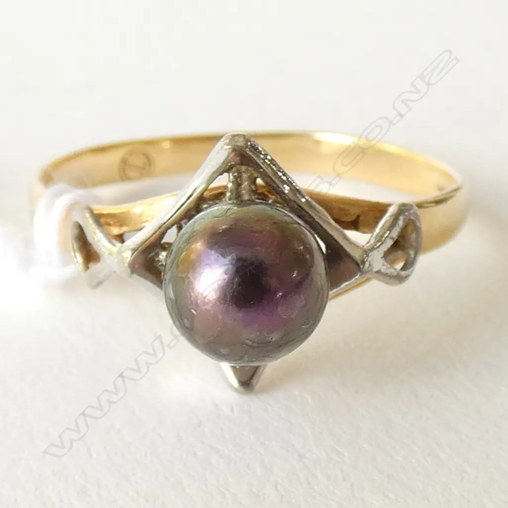 14CT GOLD AND BLACK PEARL RING Image 1++