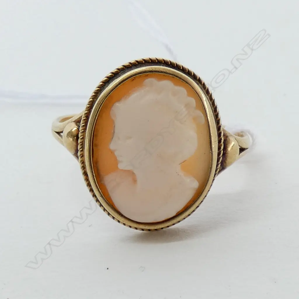 CAMEO RING 14CT GOLD Image 1++