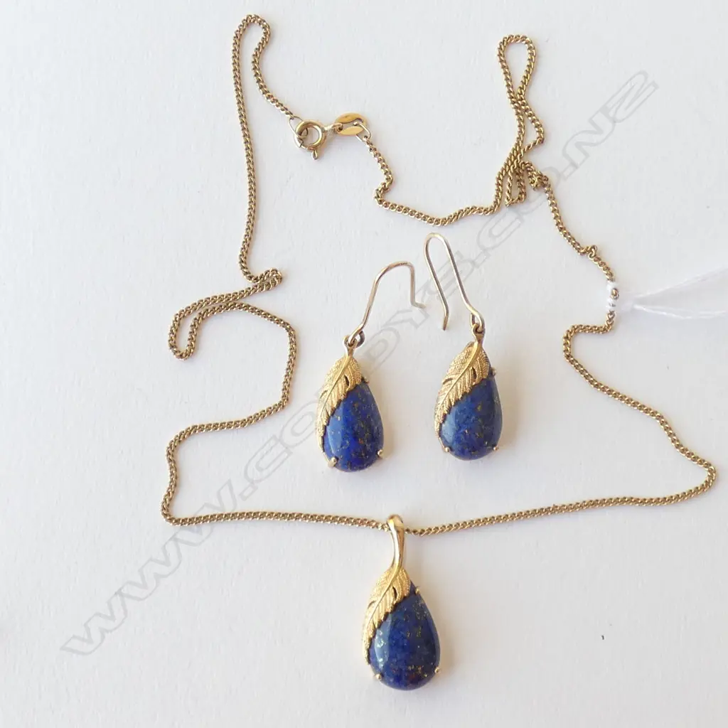 9CT YELLOW GOLD & LAPIS LAZULI NECKLACE & EARRING SET, BOXED Image 1++