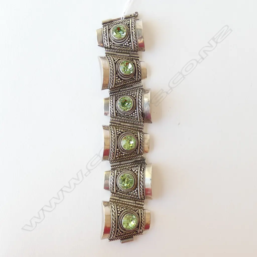 CHUNKY SILVER & GREEN GLASS SLAVE BRACELET, STAMPED JERUSALEM 375, 40 X 180MM Image 1++