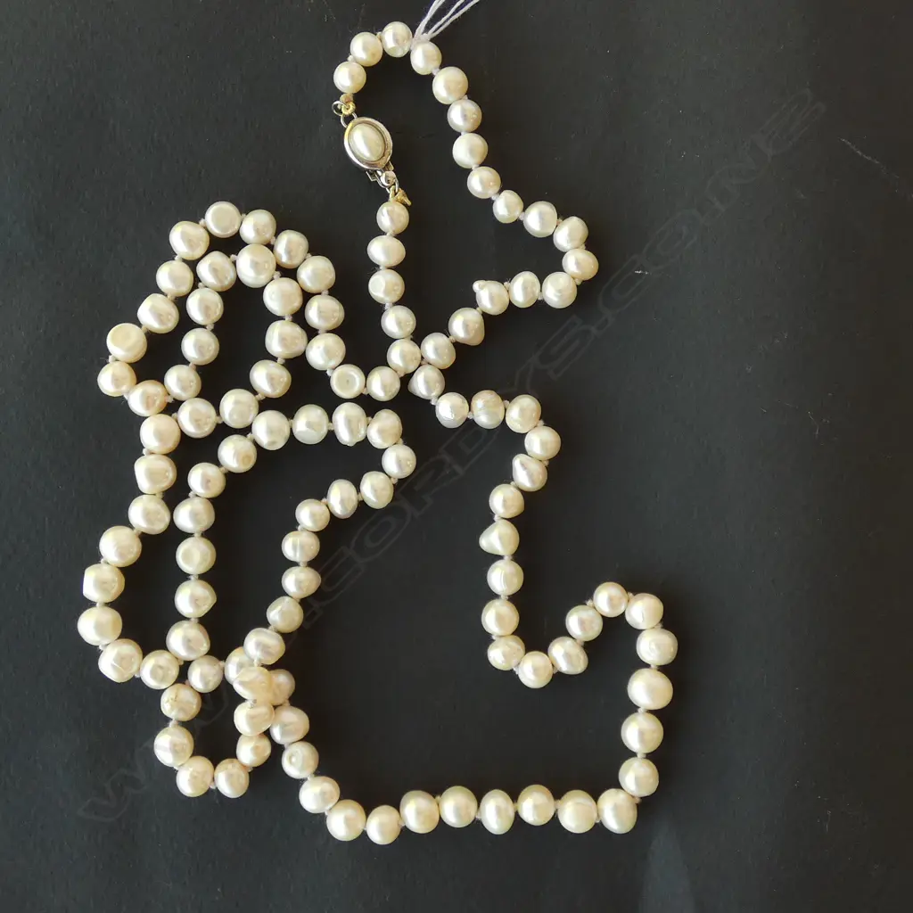 CULTURED PEARL NECKLACE Image 1++