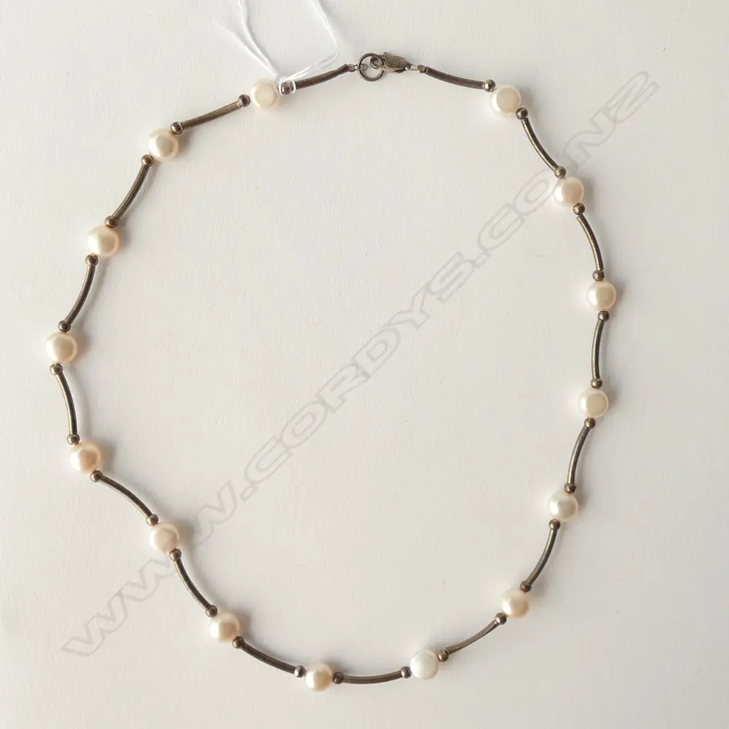 SILVER & FRESH WATER PEARL NECKLACE Image 1++