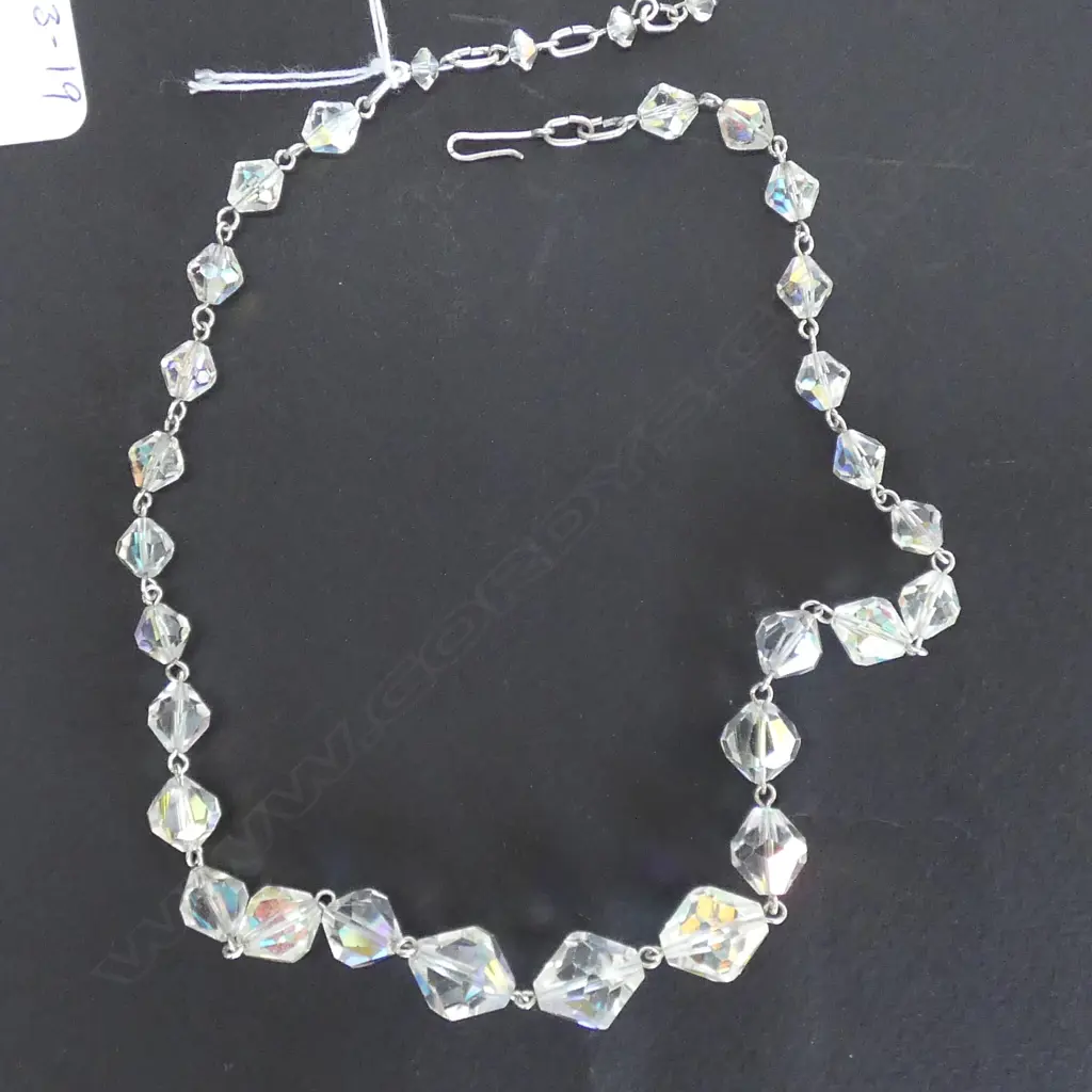 CRYSTAL NECKLACE Image 1++