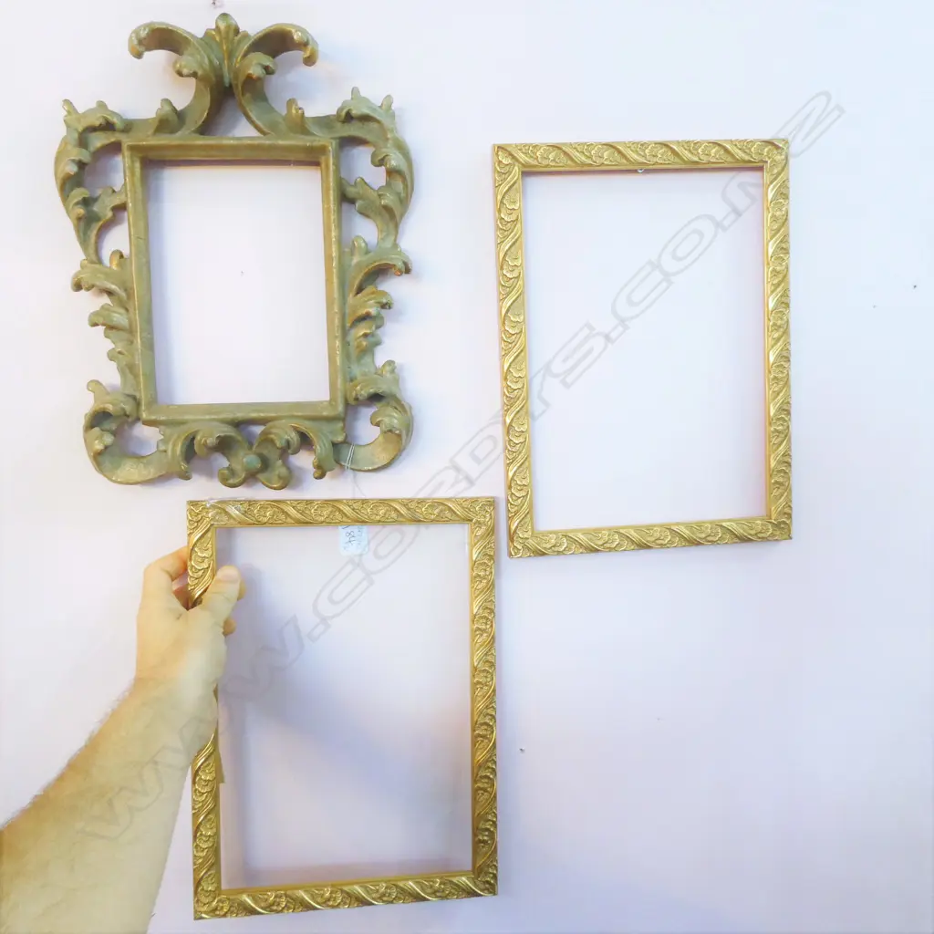 GILT FRAMED MIRROR + 2 FRAMES 1 GLASS A/F  Image 1++