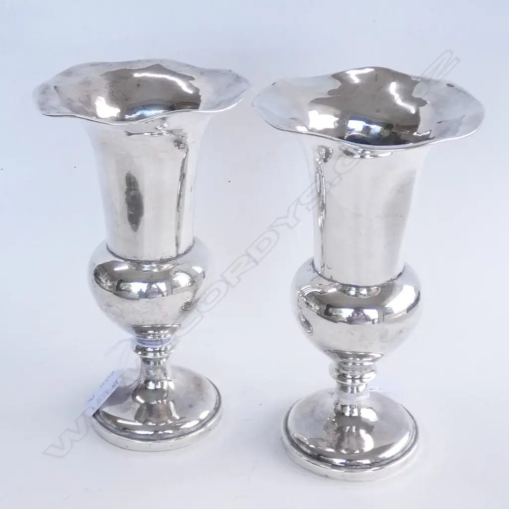 PR WEIGHTED STERLING VASES BIRMINGHAM, 1909 H. 220MM TOTAL WEIGHT 643 GRAMS Image 1++