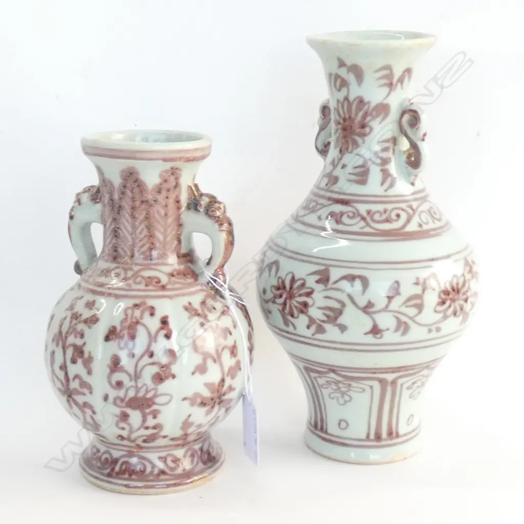 TWO CHINESE RED&WHITE VASES WITH HANDLES, TALLEST H.220mm Image 1++