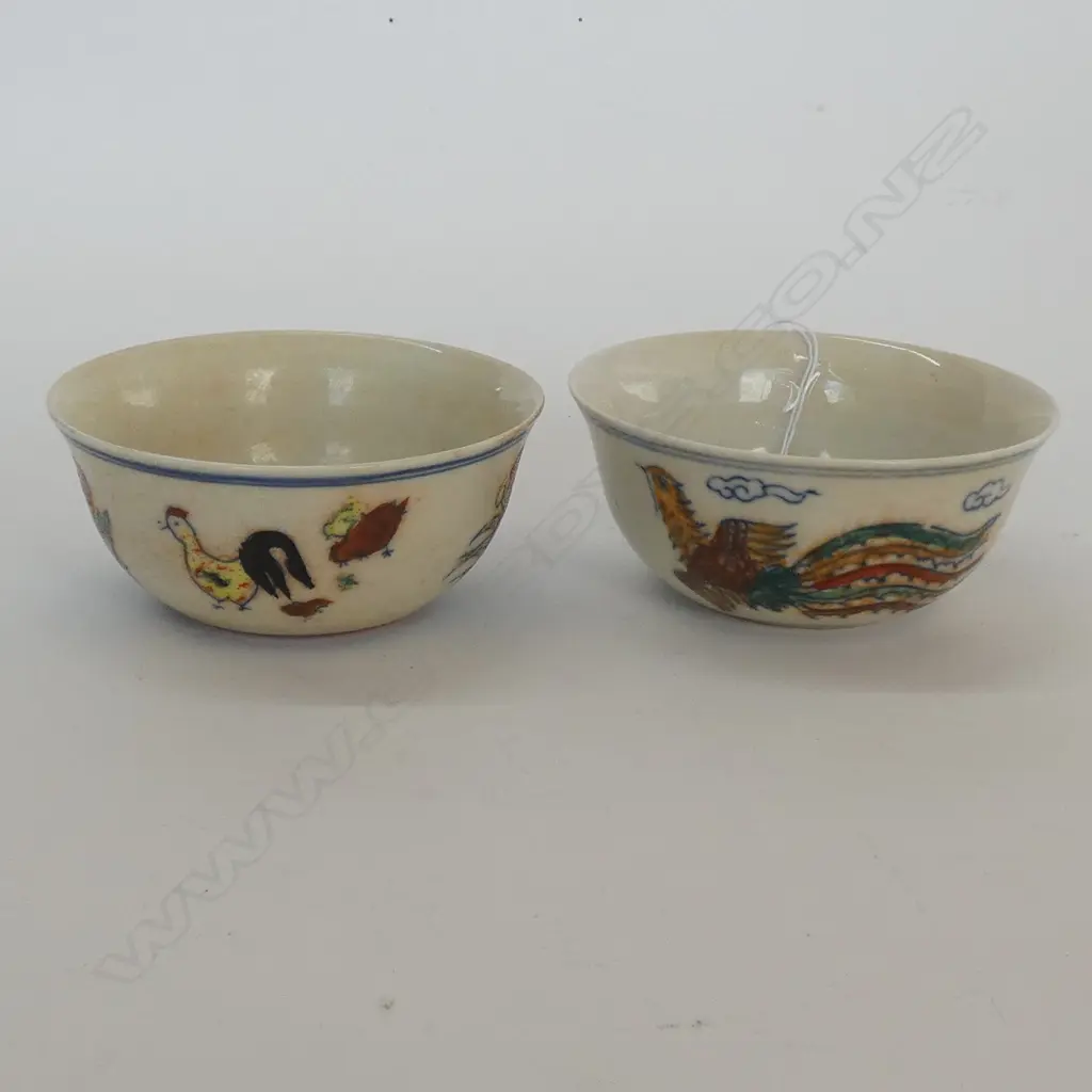 PAIR CHINESE B&W DOUCAI CUPS. CHICKEN & DRAGON, DIA 83mm Image 1++