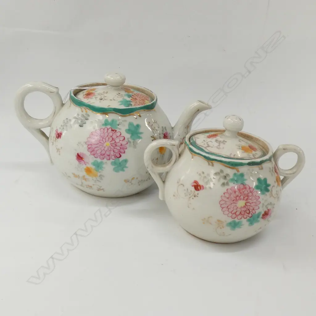 ASIAN STONEWARE TEAPOT & LIDDED JAR Image 1++