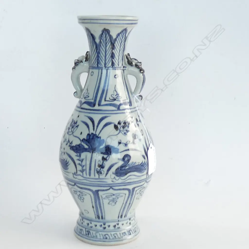 CHINESE B&W BALUSTER FORM VASE WITH HANDLES, WATER FOWL, H.280mm Image 1++