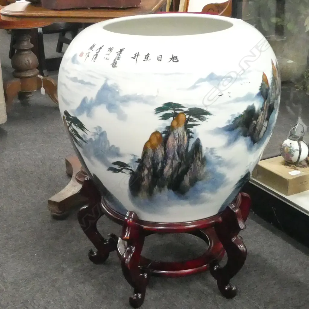 LARGE CHINESE PORCELAIN BOWL ON STAND Image 1++