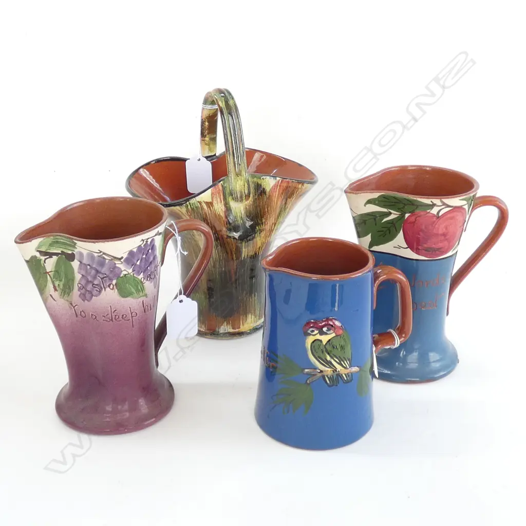 4 PCES TORQUAY WARE; 3 JUGS & HANDLED VASE H. 220MM Image 1++