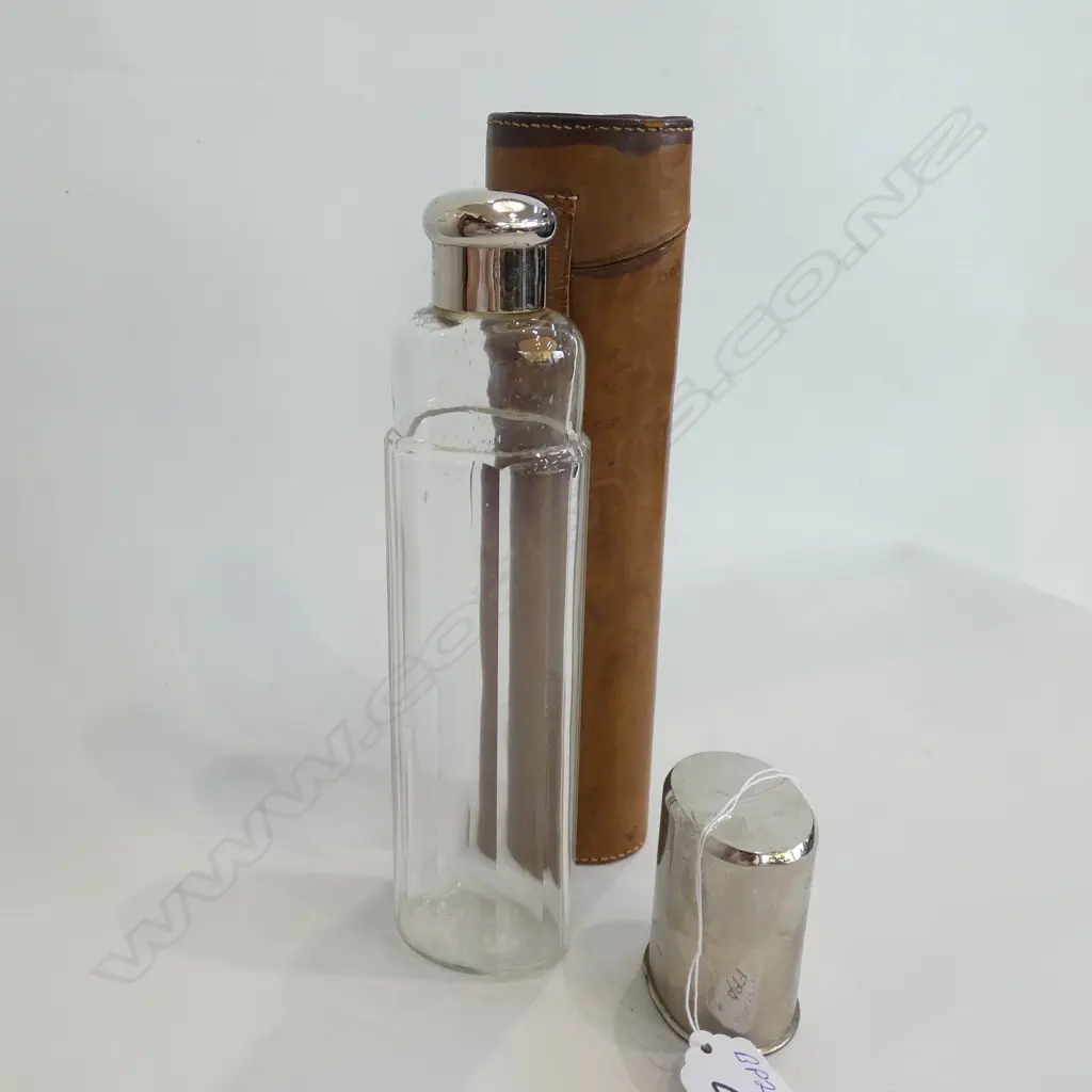 TRAVELLING HIP FLASK WWI LEATHER COVER... Image 1++