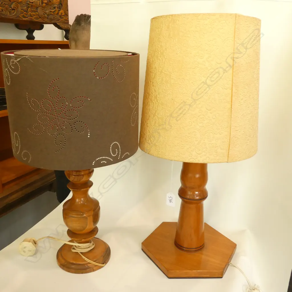 2 LARGE TURNED WOODEN LAMPS H. 650MM Image 1++