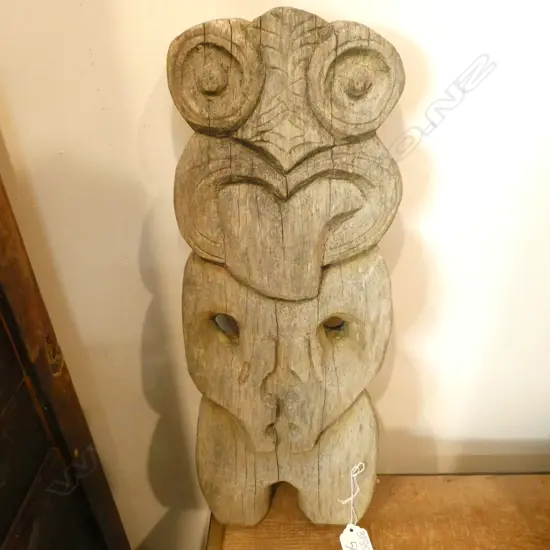 EARLY 20THC CARVED MAORI FOLK ART FIGURE, H. 410MM