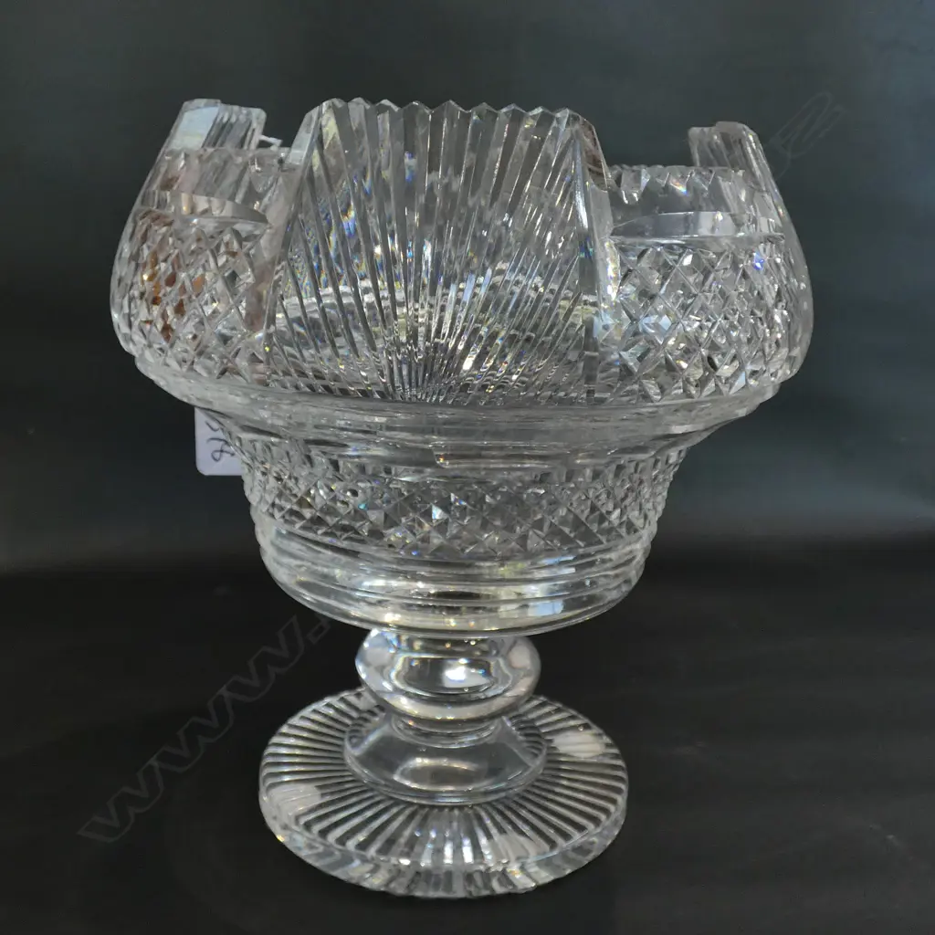 LARGE WATERFORD CRYSTAL VASE Image 1++