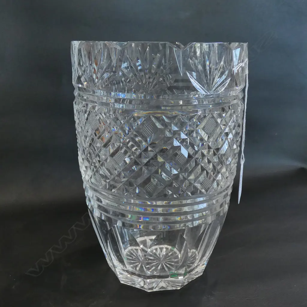 LARGE CRYSTAL VASE Image 1++