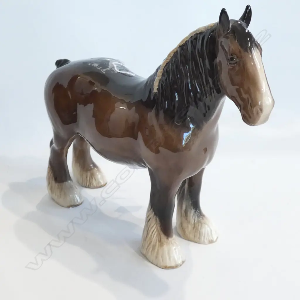 BESWICK SHIRE MARE 818 Image 1++