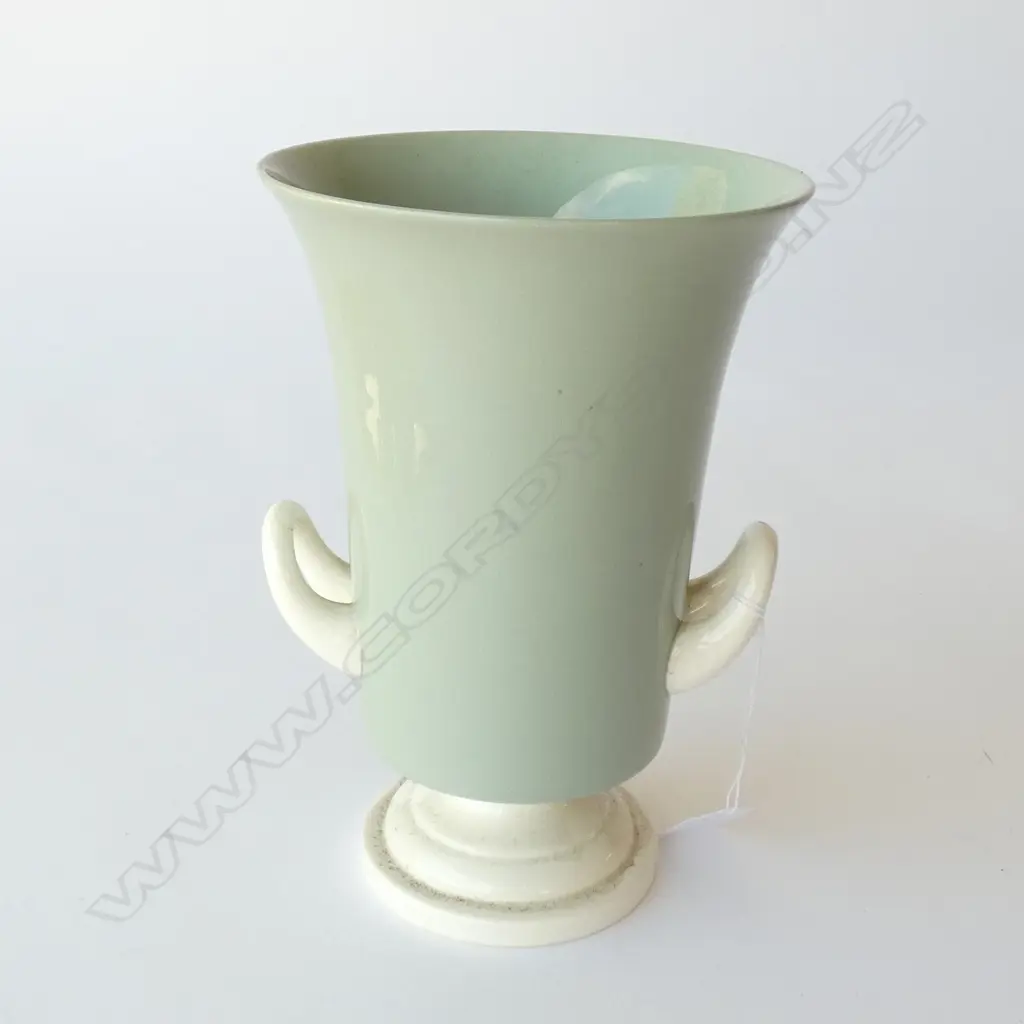 W/WOOD KEITH MURRAY TWO HANDLED VASE H 210 MM Image 1++