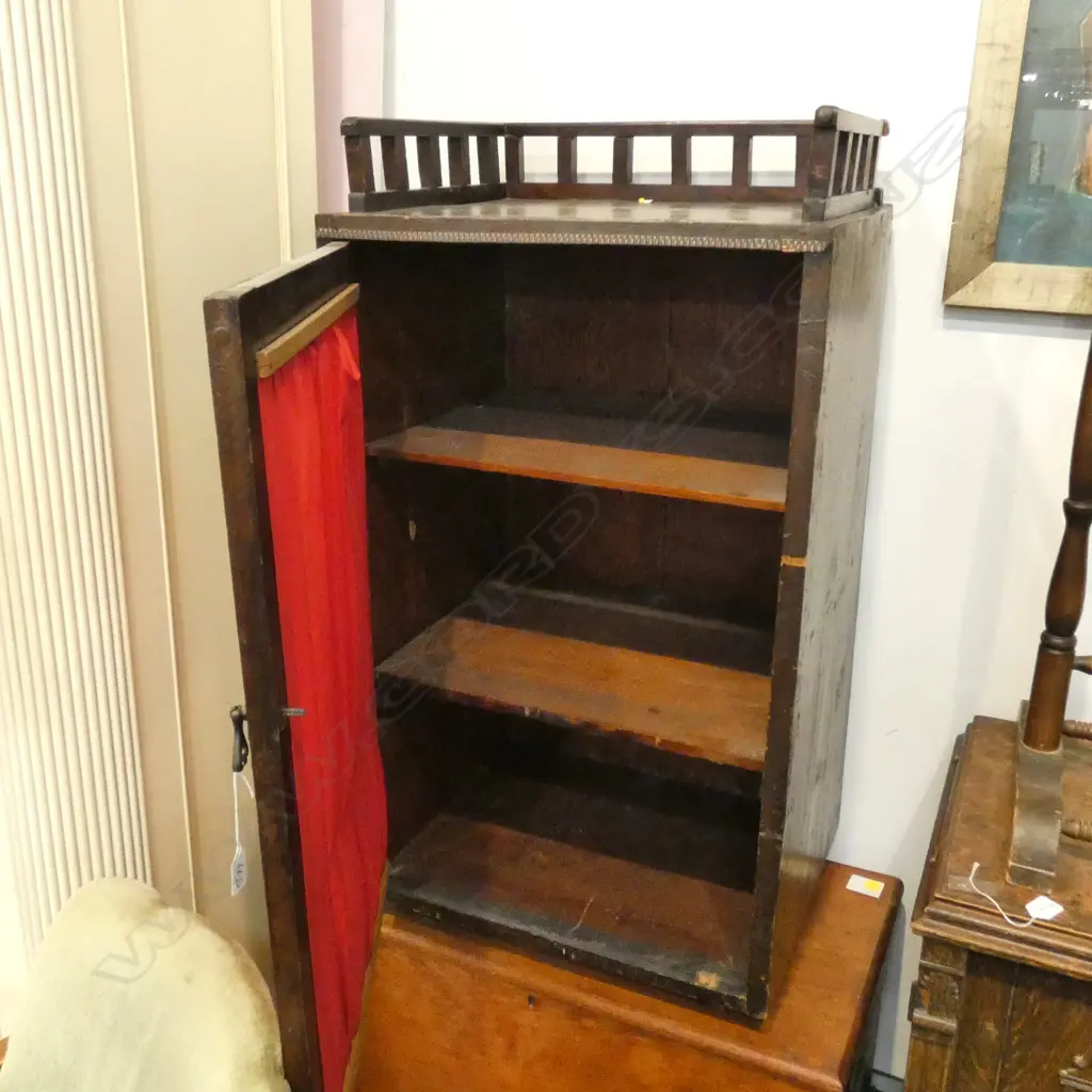 CABINET WITH GLASS DOOR AND SILK H. 1010MM Image 1++
