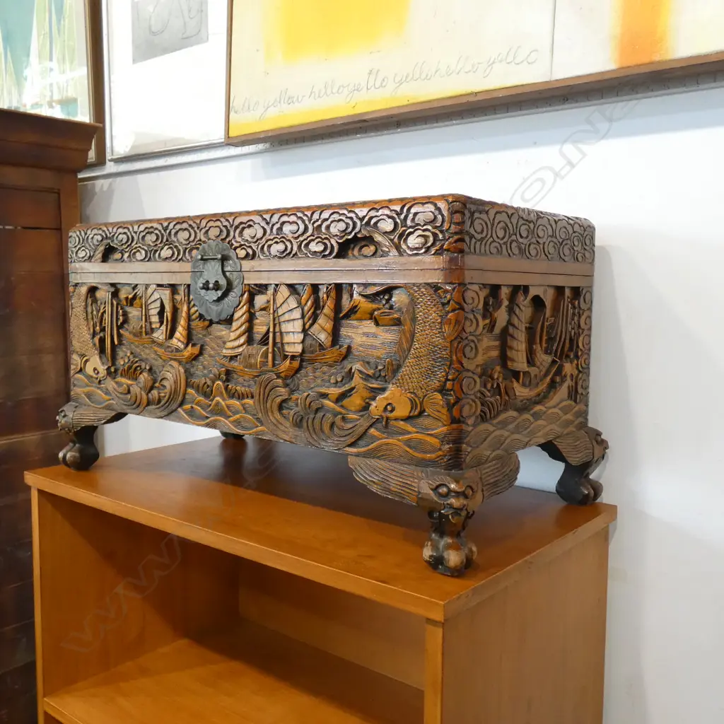 SMALL CAMPHORWOOD CHEST, EARLY 20thC 670 x 340 x 380mm Image 1++