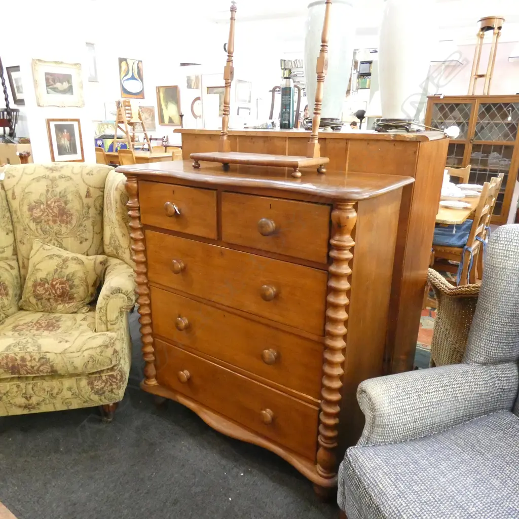 KAURI COLONIAL 5 DRAWER CHEST Image 1++