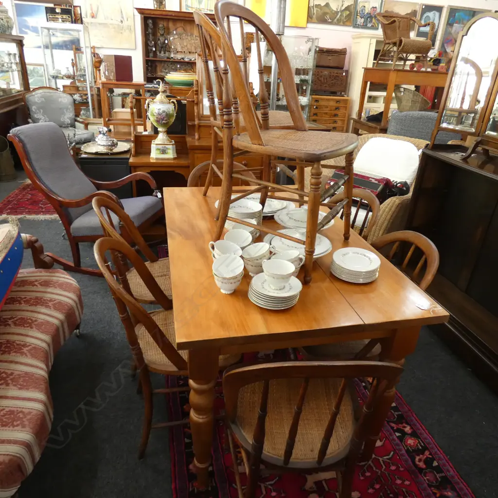 COLONIAL STYLE TABLE L. 1370 W. 830MM Image 1++