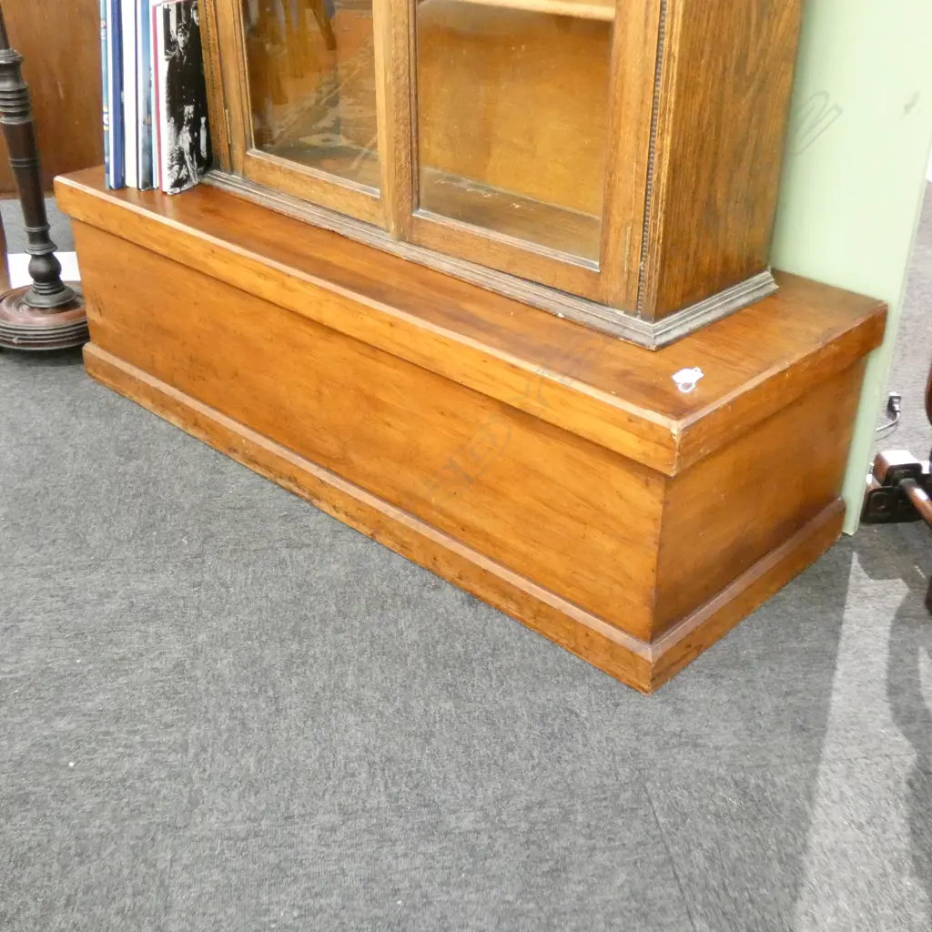 RIMU TRUNK / COFFER 1250X460 X 390mm Image 1++