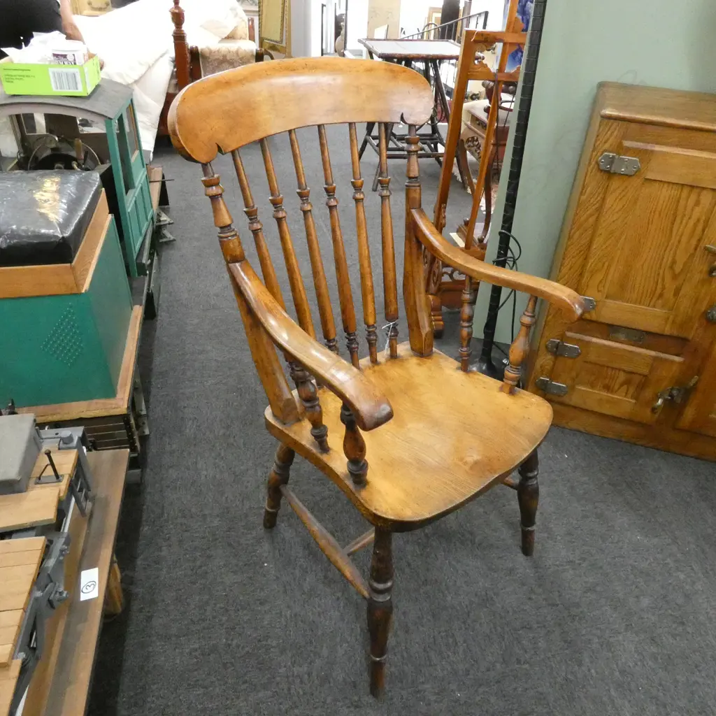 VICTORIAN BEECH AND ELM WINDSOR STYLE CHAIR H.  Image 1++