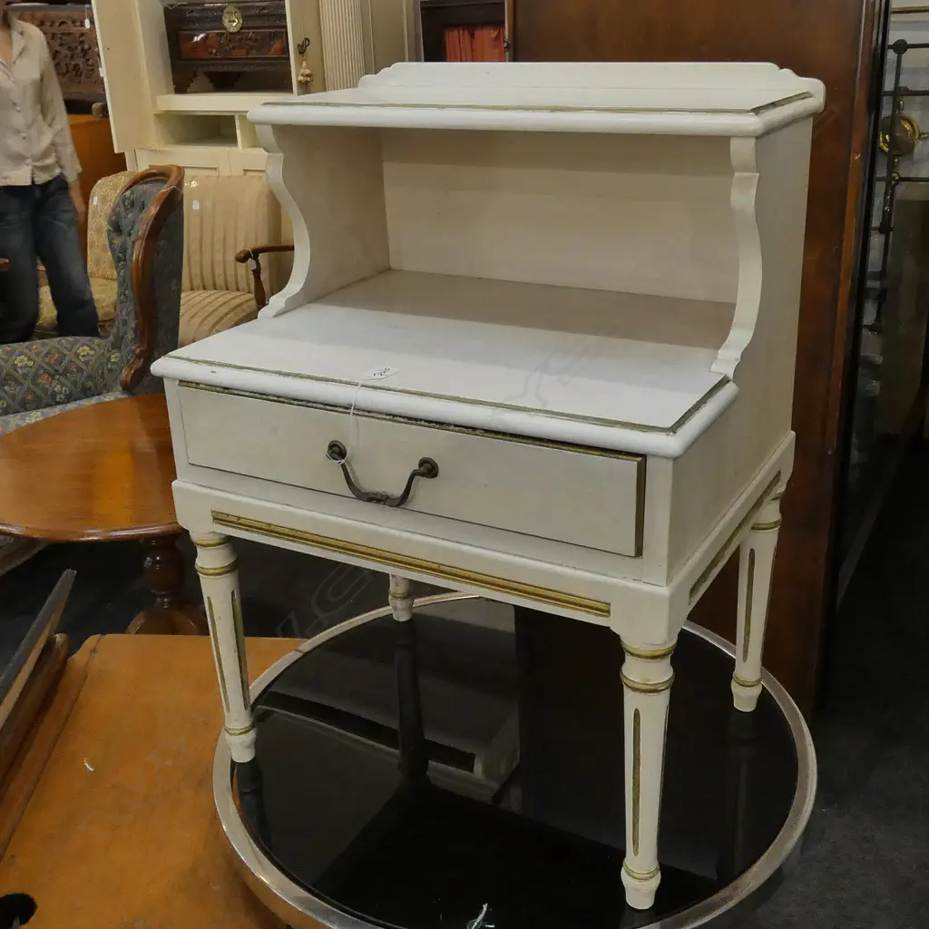FRENCH STYLE BEDSIDE TABLE W. 515MM Image 1++