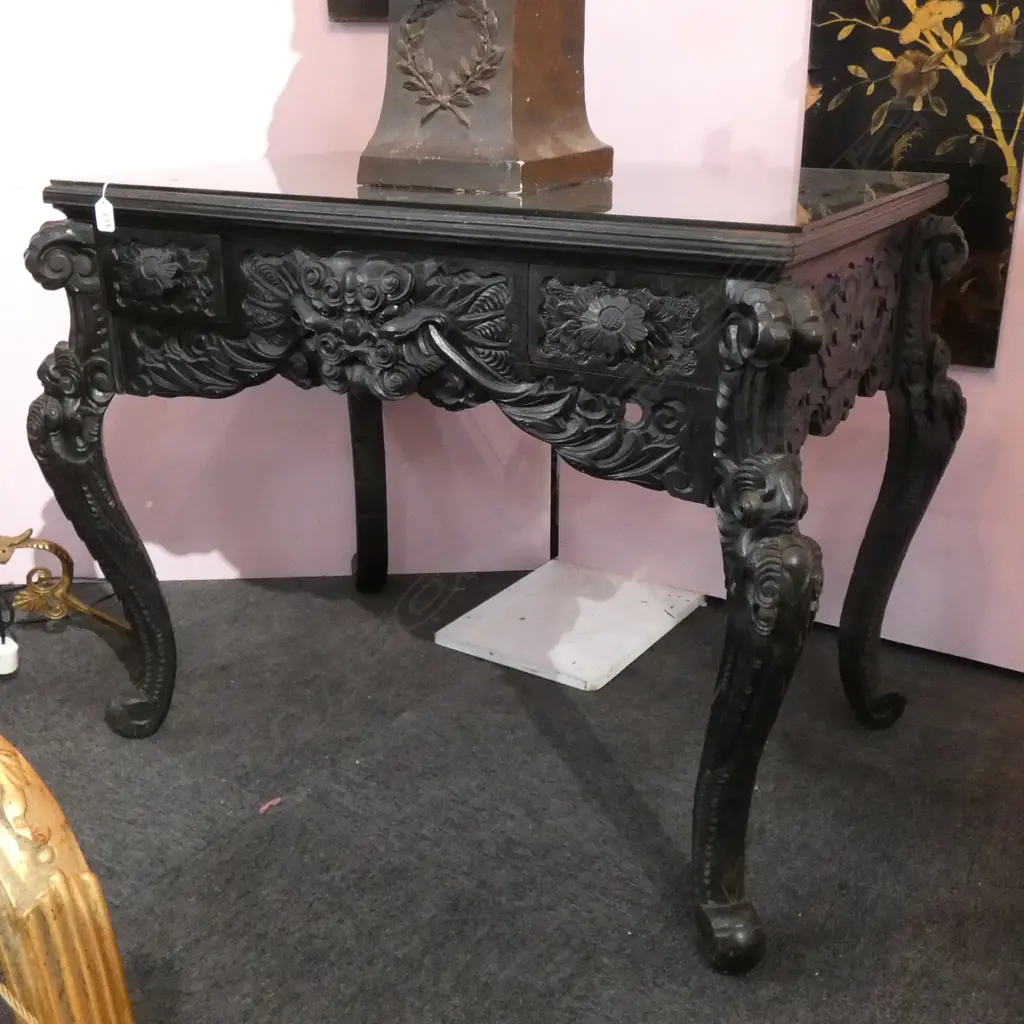 CARVED HARDWOOD CHINESE TABLE Image 1++